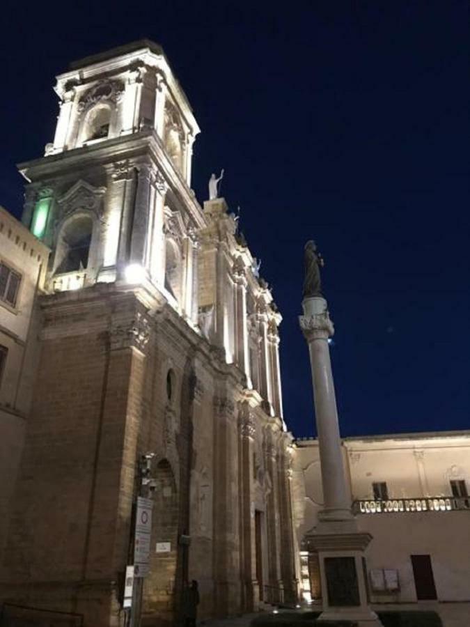 La Piazzetta Bed & Breakfast Brindisi Bagian luar foto