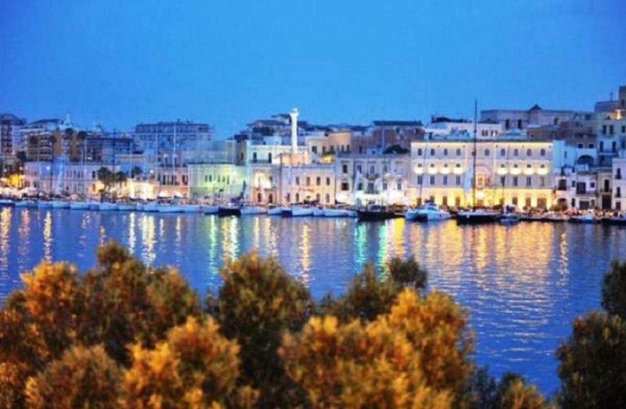 La Piazzetta Bed & Breakfast Brindisi Bagian luar foto